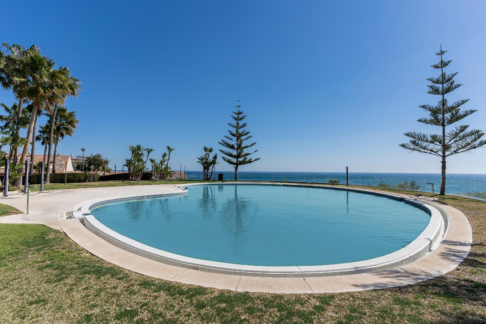 Monko Bora Bora Apartment เบนัลมาเดนา ภายนอก รูปภาพ