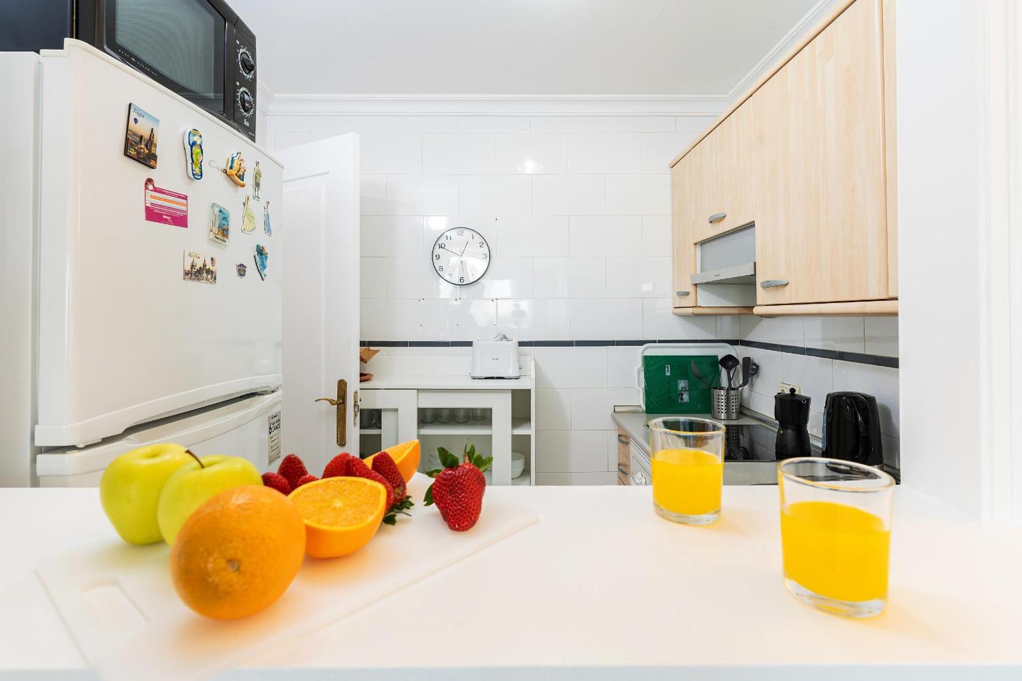 Monko Bora Bora Apartment เบนัลมาเดนา ภายนอก รูปภาพ