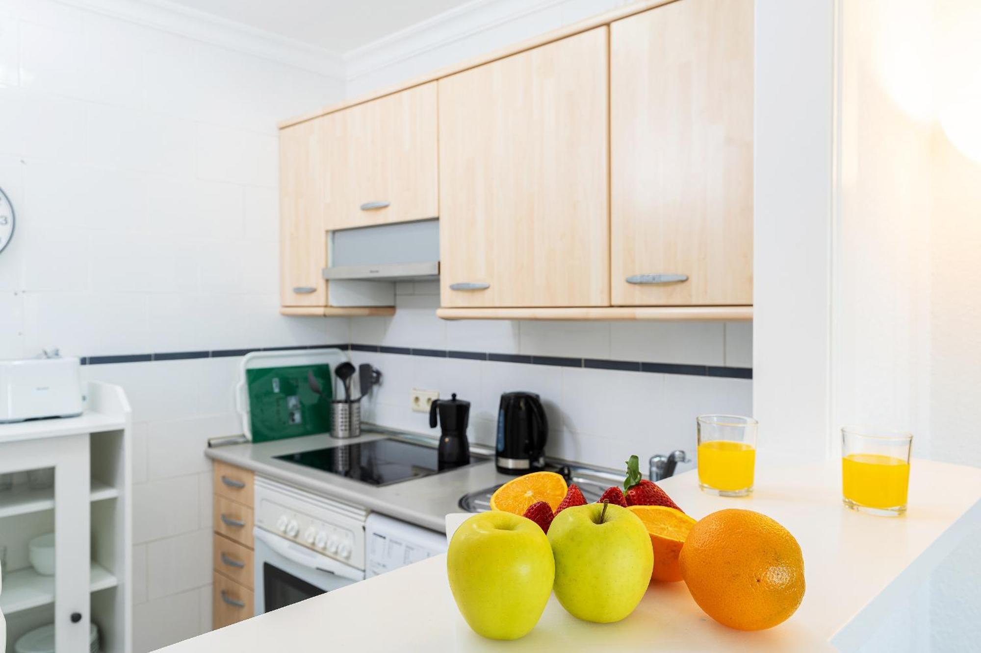 Monko Bora Bora Apartment เบนัลมาเดนา ภายนอก รูปภาพ