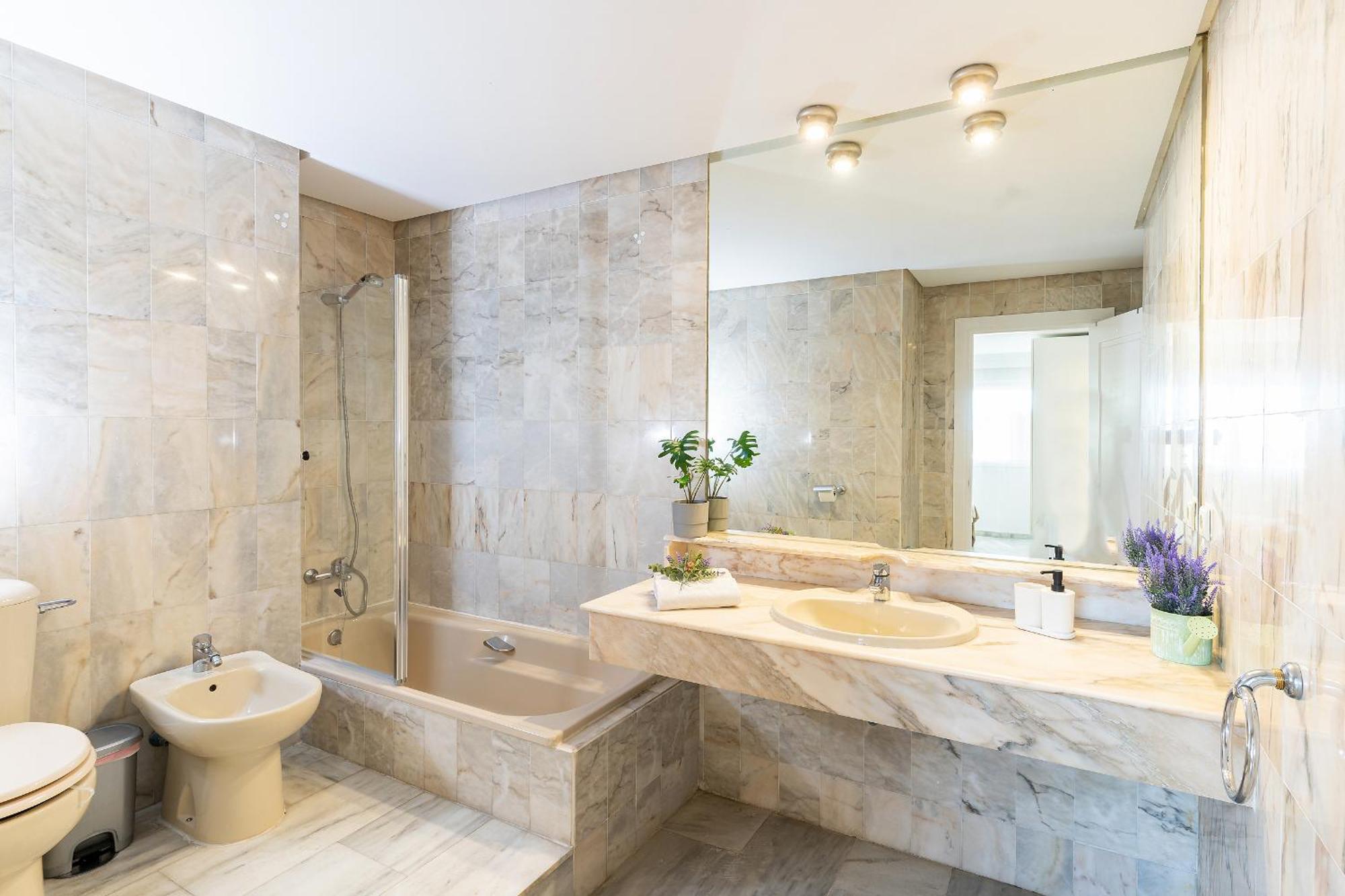 Monko Bora Bora Apartment เบนัลมาเดนา ภายนอก รูปภาพ