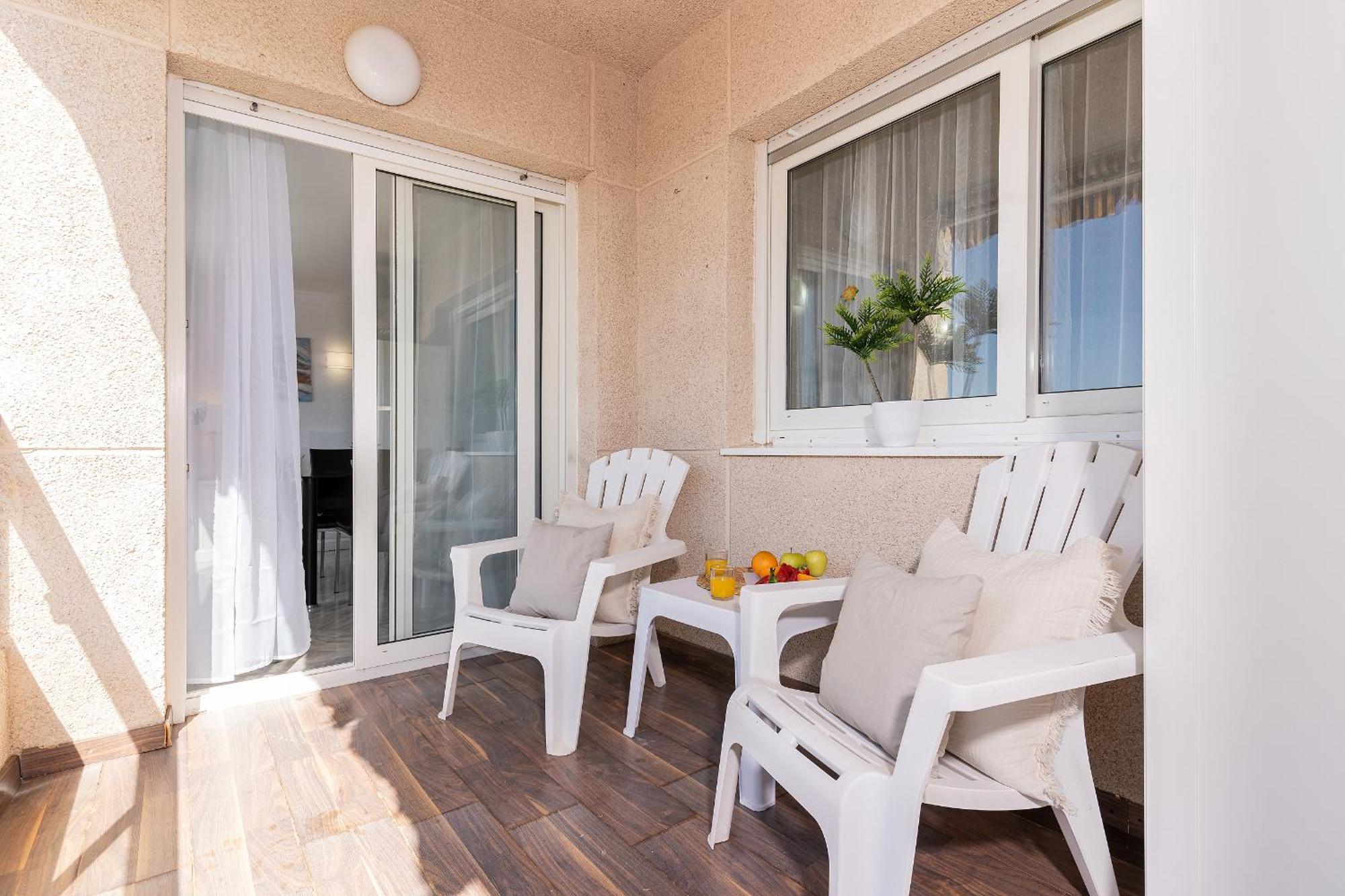 Monko Bora Bora Apartment เบนัลมาเดนา ภายนอก รูปภาพ